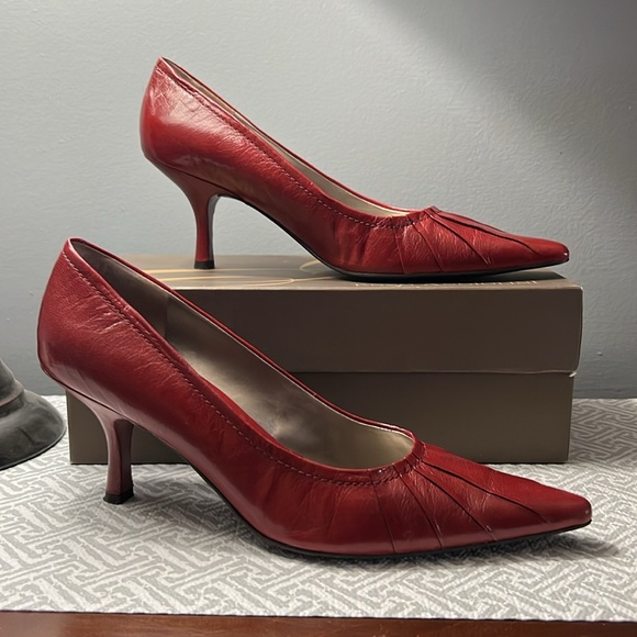 Enzo Angiolini Dark red heels 10 M - Picture 4 of 5
